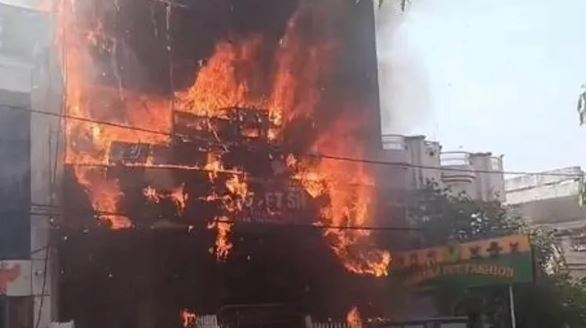 Lucknow Coaching Centre Fire: 13 Dead, Several Injured as Blaze Engulfs Building in Aliganj